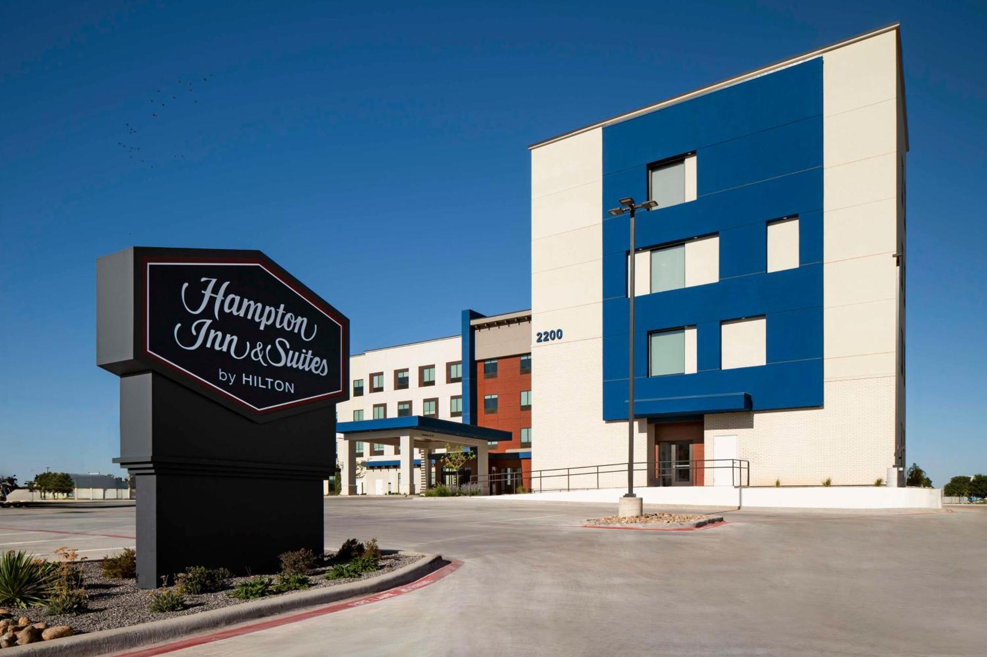 Hampton Inn & Suites Amarillo West Exterior photo